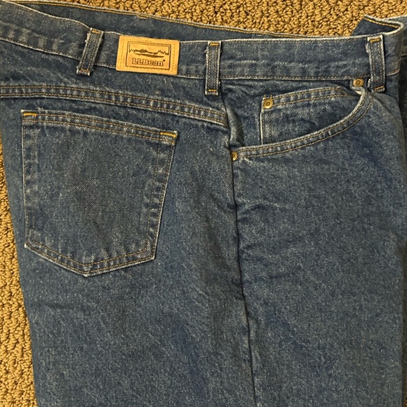 LLBean Double Relaxed Fit Fleece Lined Jeans (38x30) Like New Without Condition - Picture 2 of 5